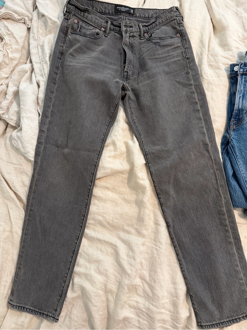Abercrombie & Fitch Men's 90s Straight Jeans — Charcoal 33x32